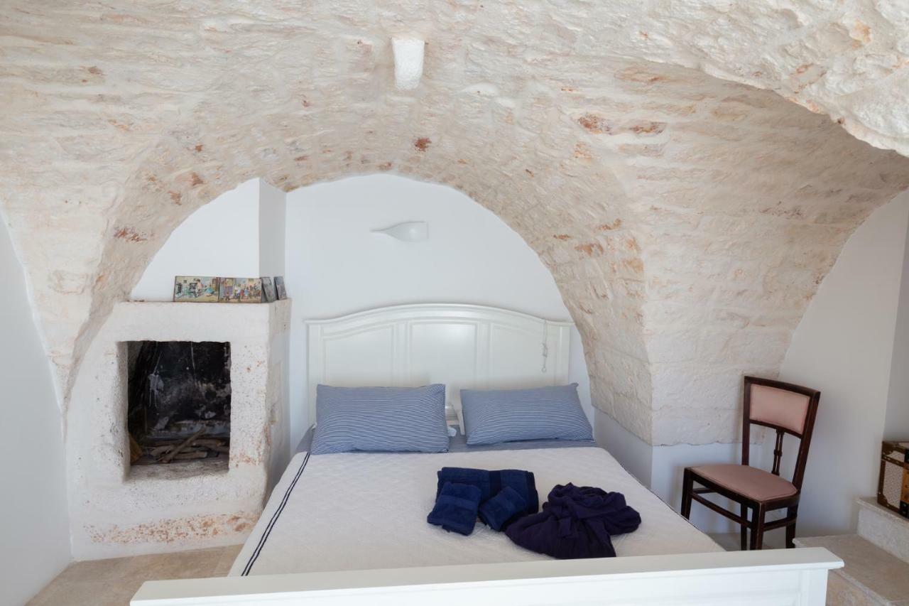 Casa Antica Pietra Bianca Villa ออสตูนี ภายนอก รูปภาพ